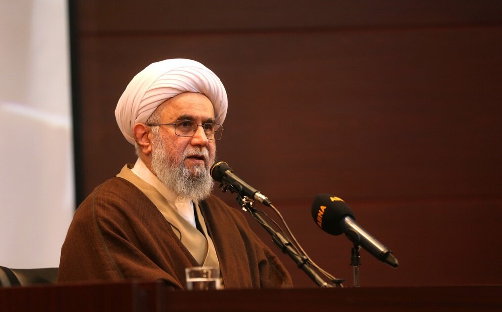 The Role of Spirituality and Justice in Imam Khomeini’s Discourse: A Path Toward Global Transformation